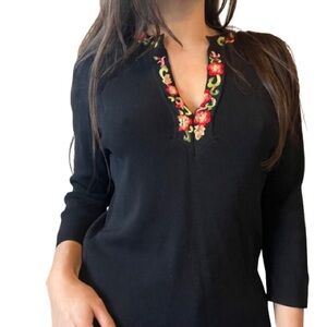 Black Solitaire V-neck floral embroidered tunic blouse